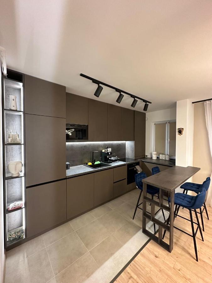 Coresi Luxury Apartments Brasov Exterior photo